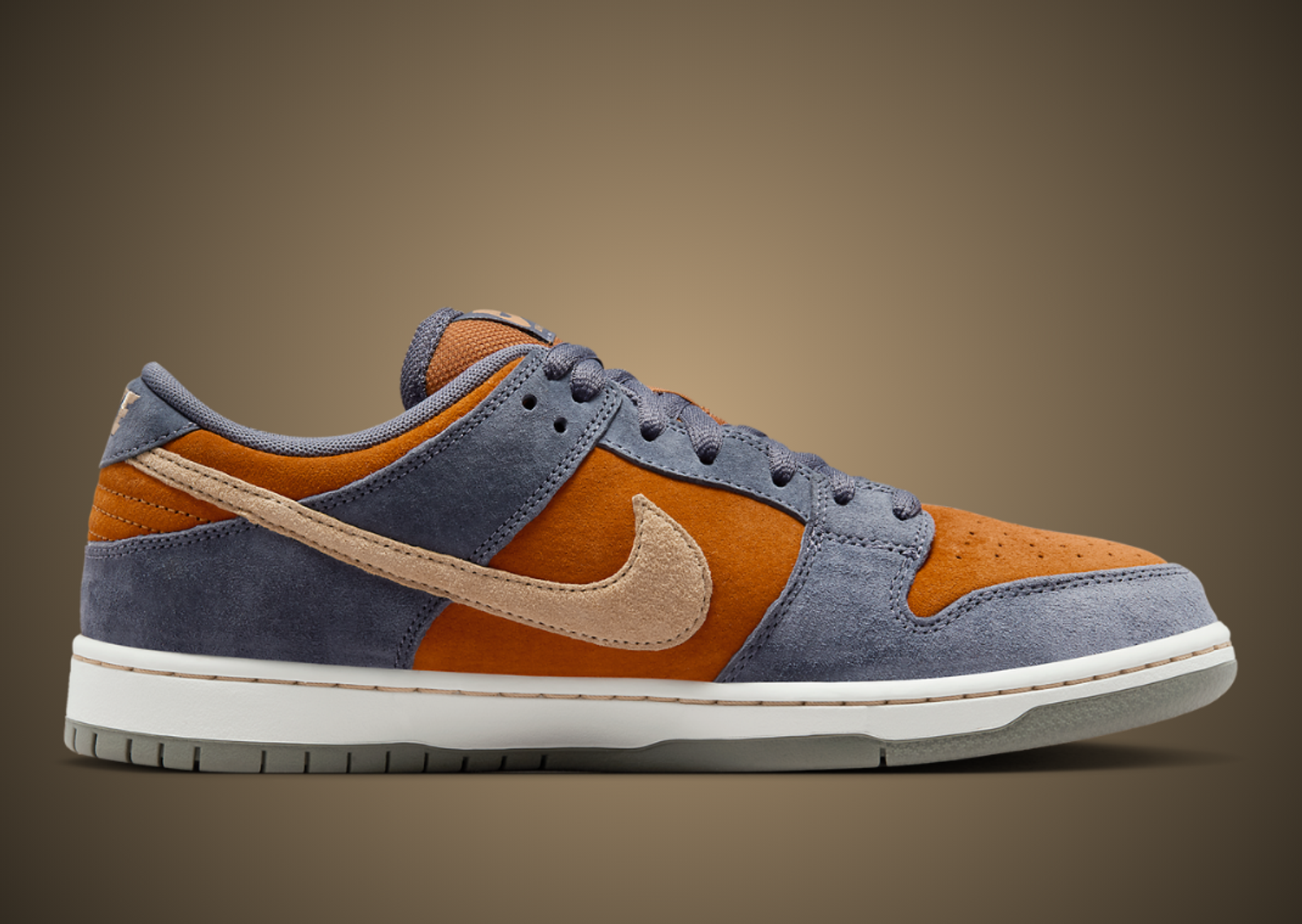 Nike SB Dunk Low Light Carbon Sesame Medial