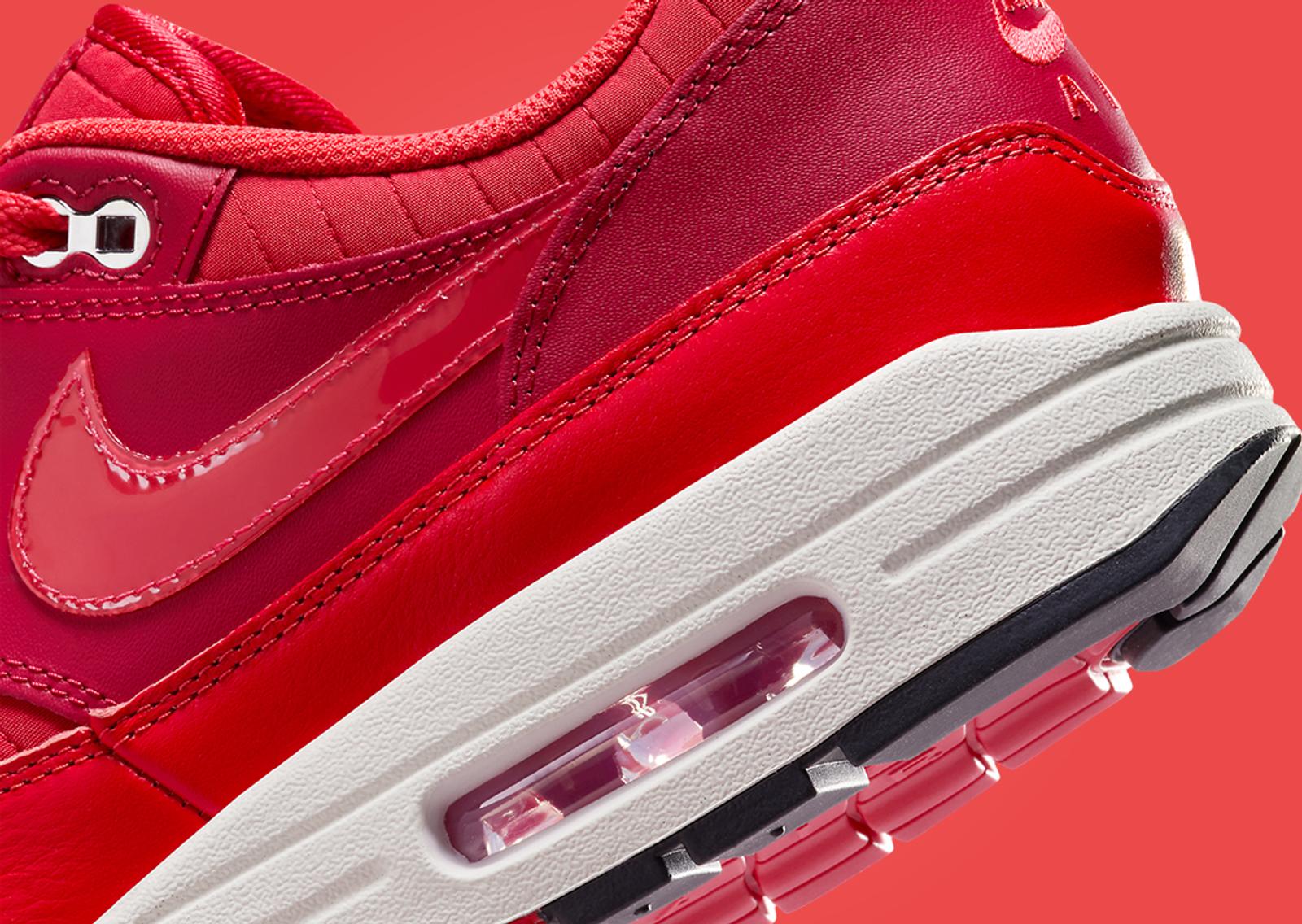 Nike Air Max 1 All Red Everything Detail