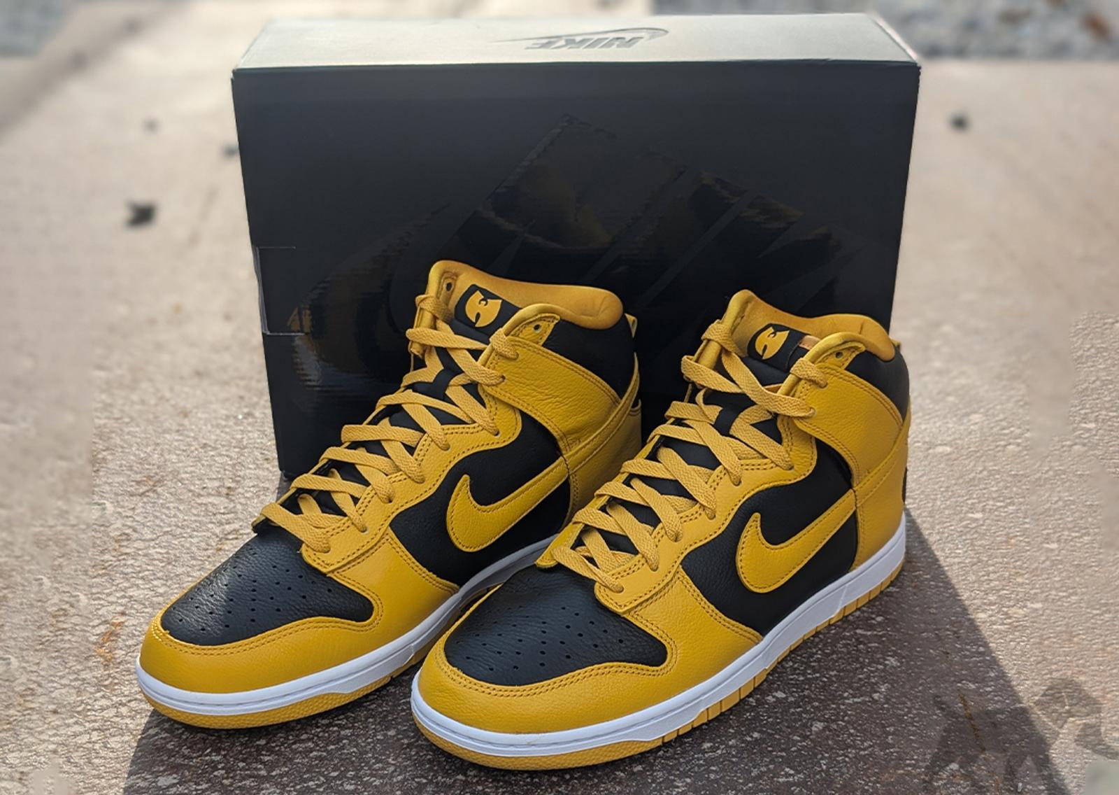 Wu-Tang x Nike Dunk High Retro Premium Angle