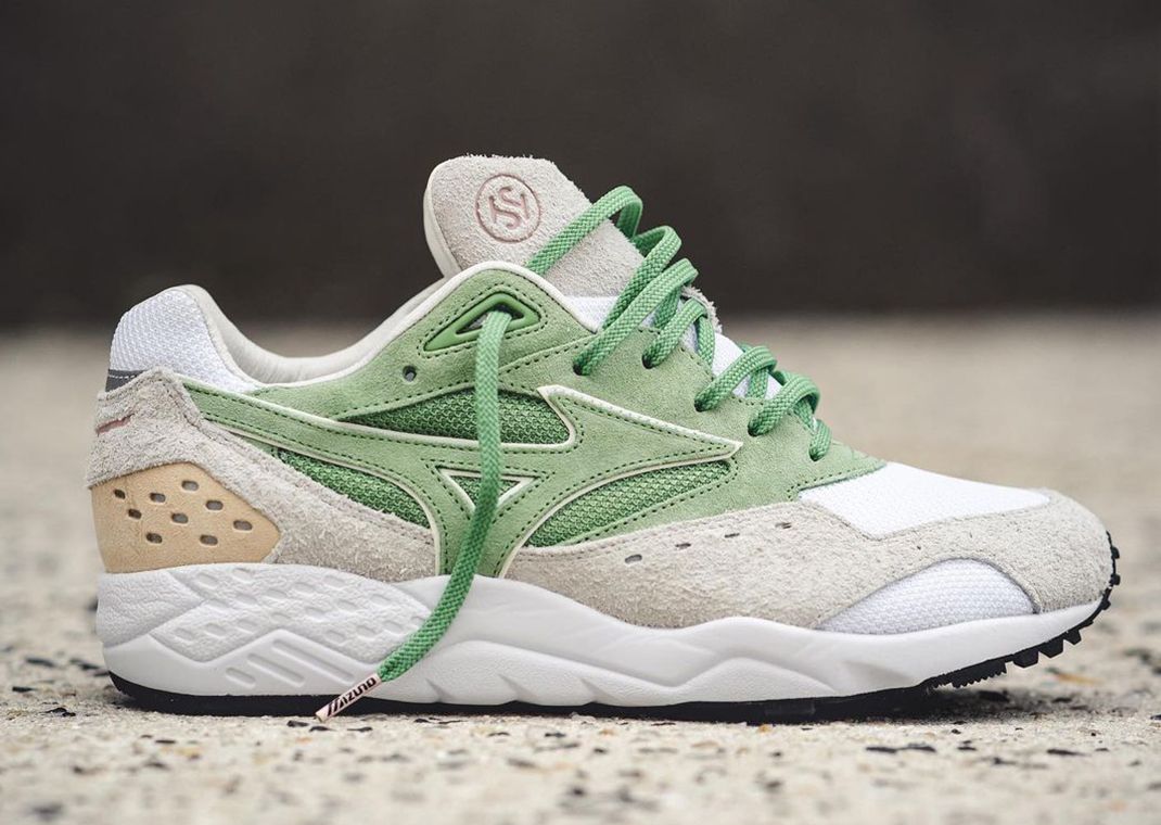 Hikmet Takes Inspiration From Snowdrop Flowers For His Mizuno