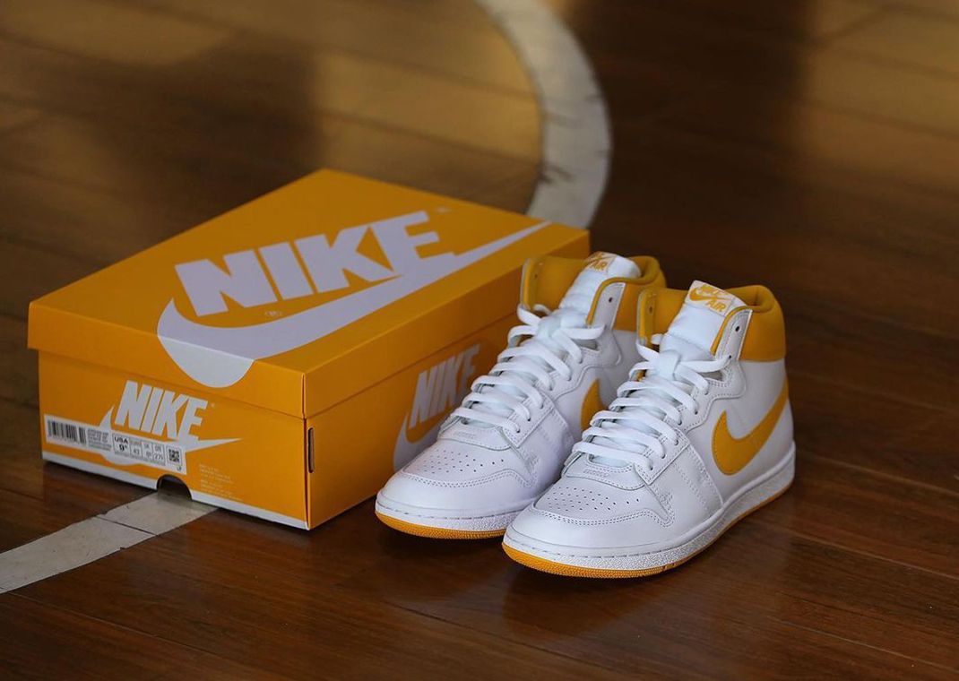 White And University Gold Dress This Jordan Air Ship SP