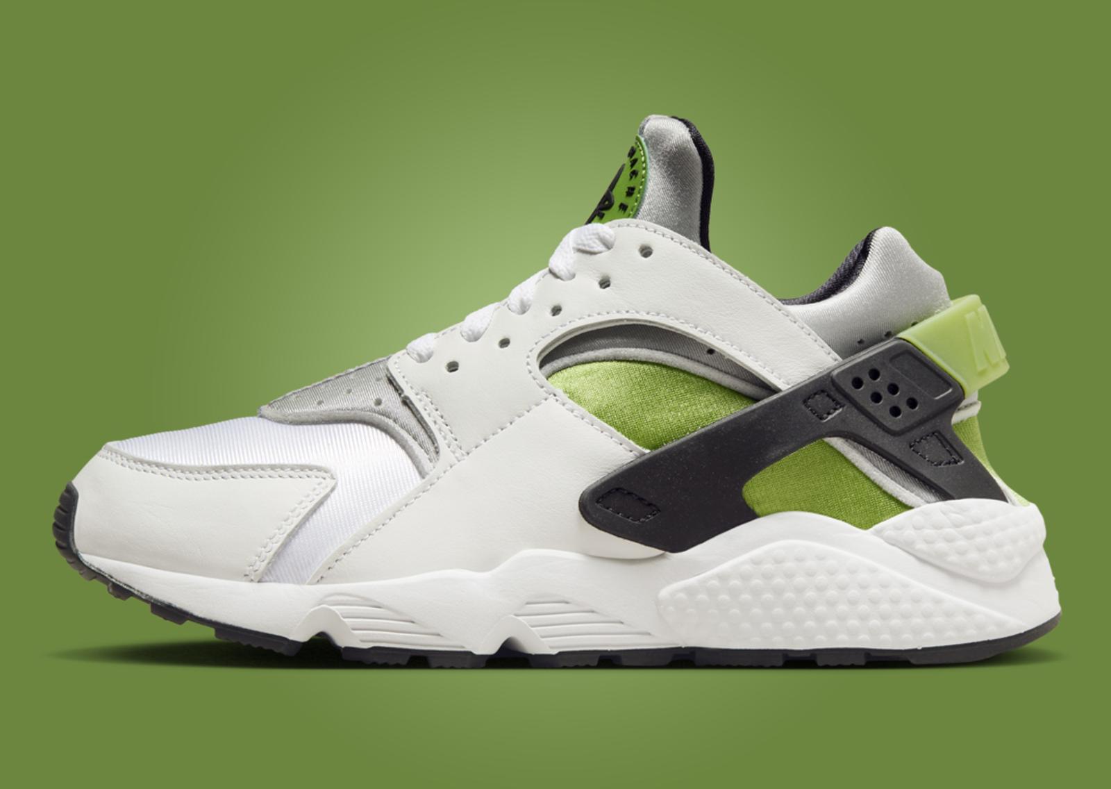 Nike Air Huarache Chlorophyll (W) Lateral