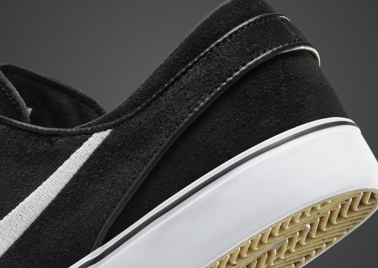 Nike SB Zoom Janoski OG+ Black White Heel Detail