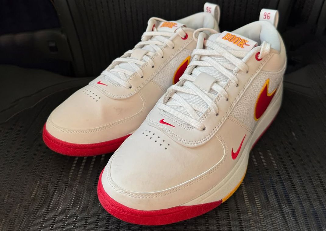 usc nike sneakers