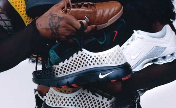 Detailed Look at fragment design's Friends and Family Nike
