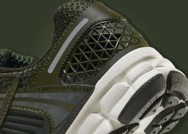Nike Zoom Vomero 5 Sequoia (W) - FQ8898-325 Up Close Heel View