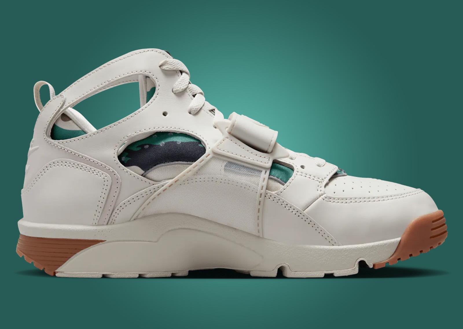 Corteiz x Nike Air Trainer Huarache Light Bone Medial