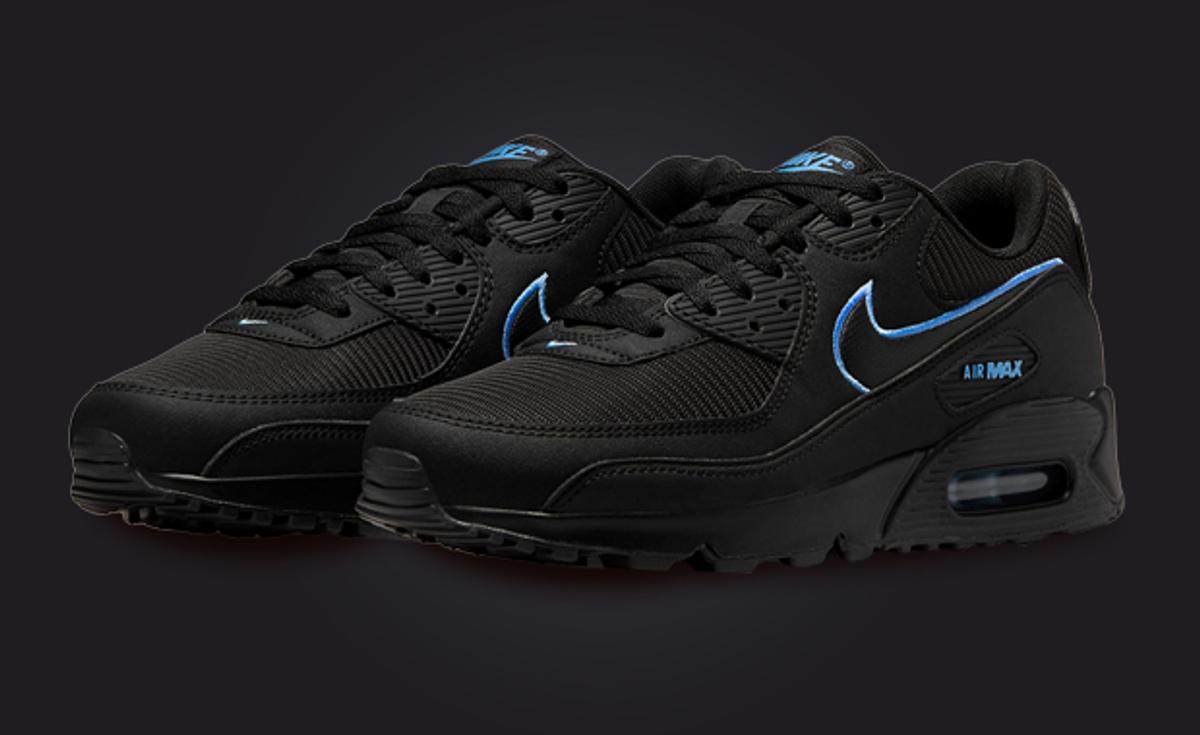 University Blue Accents This Nike Air Max 90