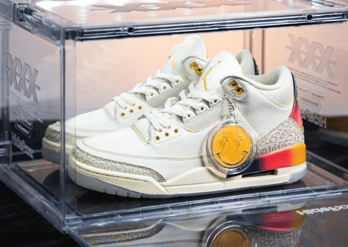 zSneakerHeadz on X: CLOSER LOOK at the 2023 J Balvin x Air Jordan 3 SP  👀⚡️🎨 Releasing on September 2nd for $250.  / X