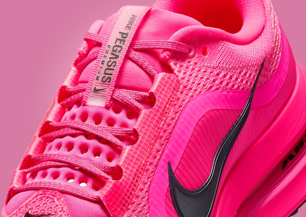 nike pegasus hot pink