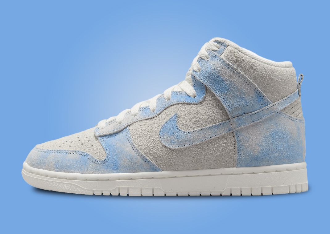 Walk On Clouds With This Upcoming Nike Dunk High