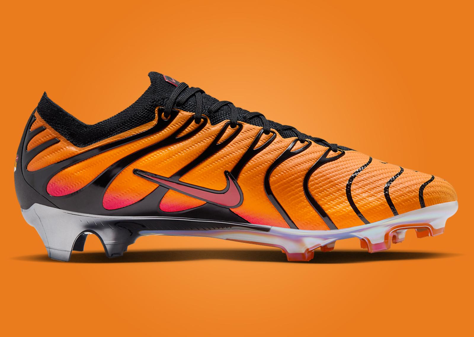 Nike Zoom Vapor 15 AM Plus FG Sunset Medial