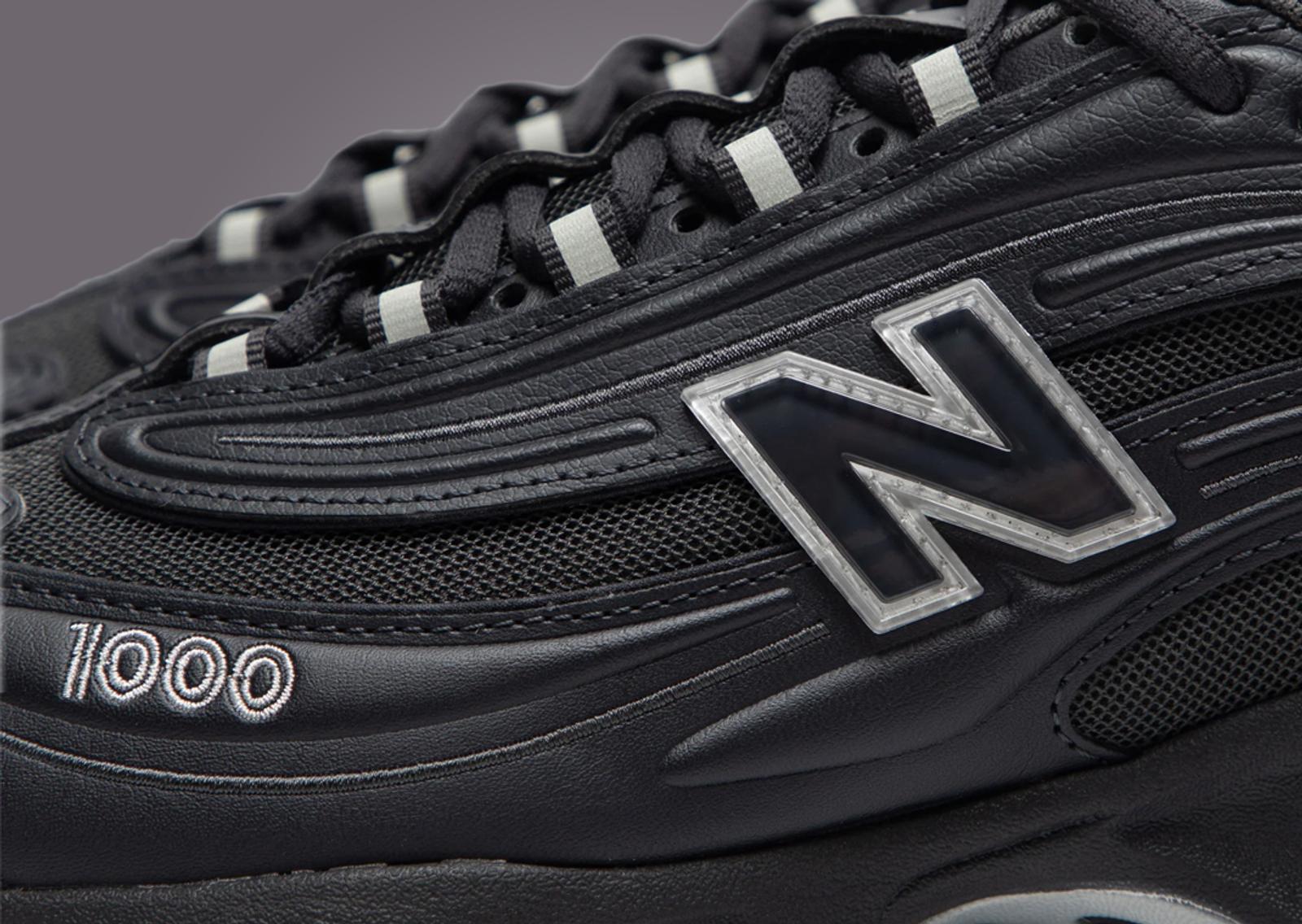 New Balance 1000 Triple Black Detail