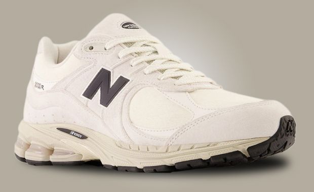 New Balance 2002R White Fur - M2002RSW Raffles and Release Date