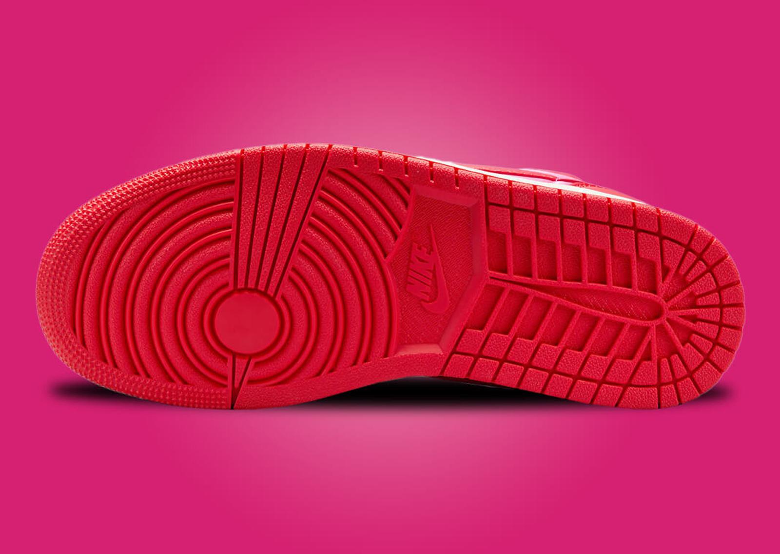 Air Jordan 1 Low SE Valentine's Day (W) Outsole