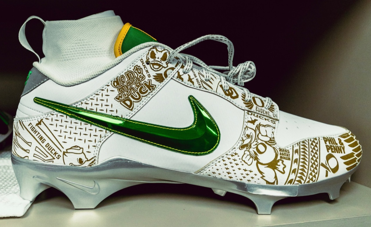 Nike Vapor Edge Dunk Cleat Oregon Ducks PE