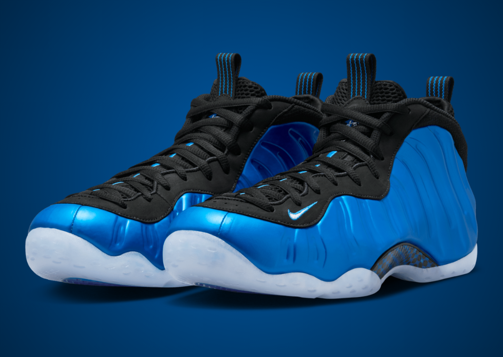 Nike Air Foamposite One Royal (2024) Angle