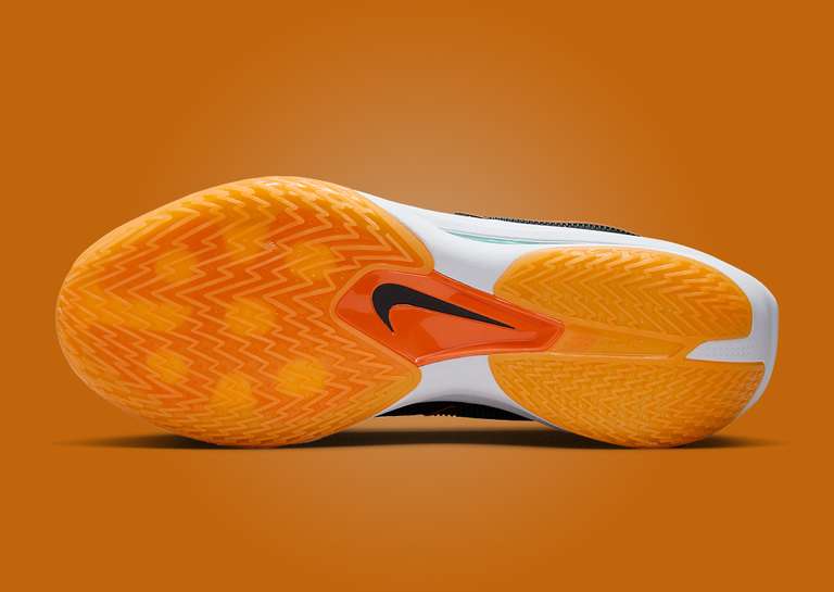 Nike Air Zoom GT Cut 3 Swoosh Squad Outsole