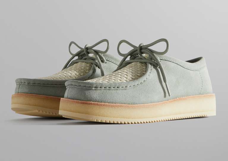 8th St by Ronnie Fieg for Clarks Originals Rossendale II Pale Green Angle