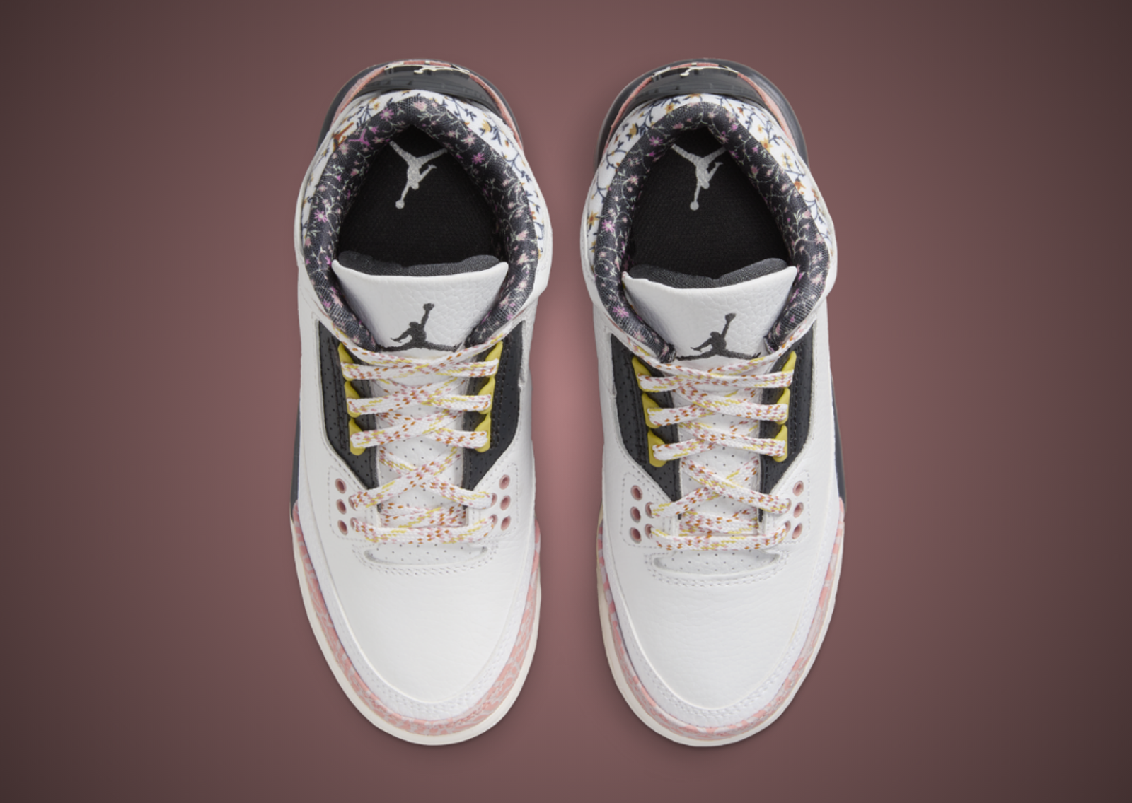 Air Jordan 3 Retro White Red Stardust (GS) Top