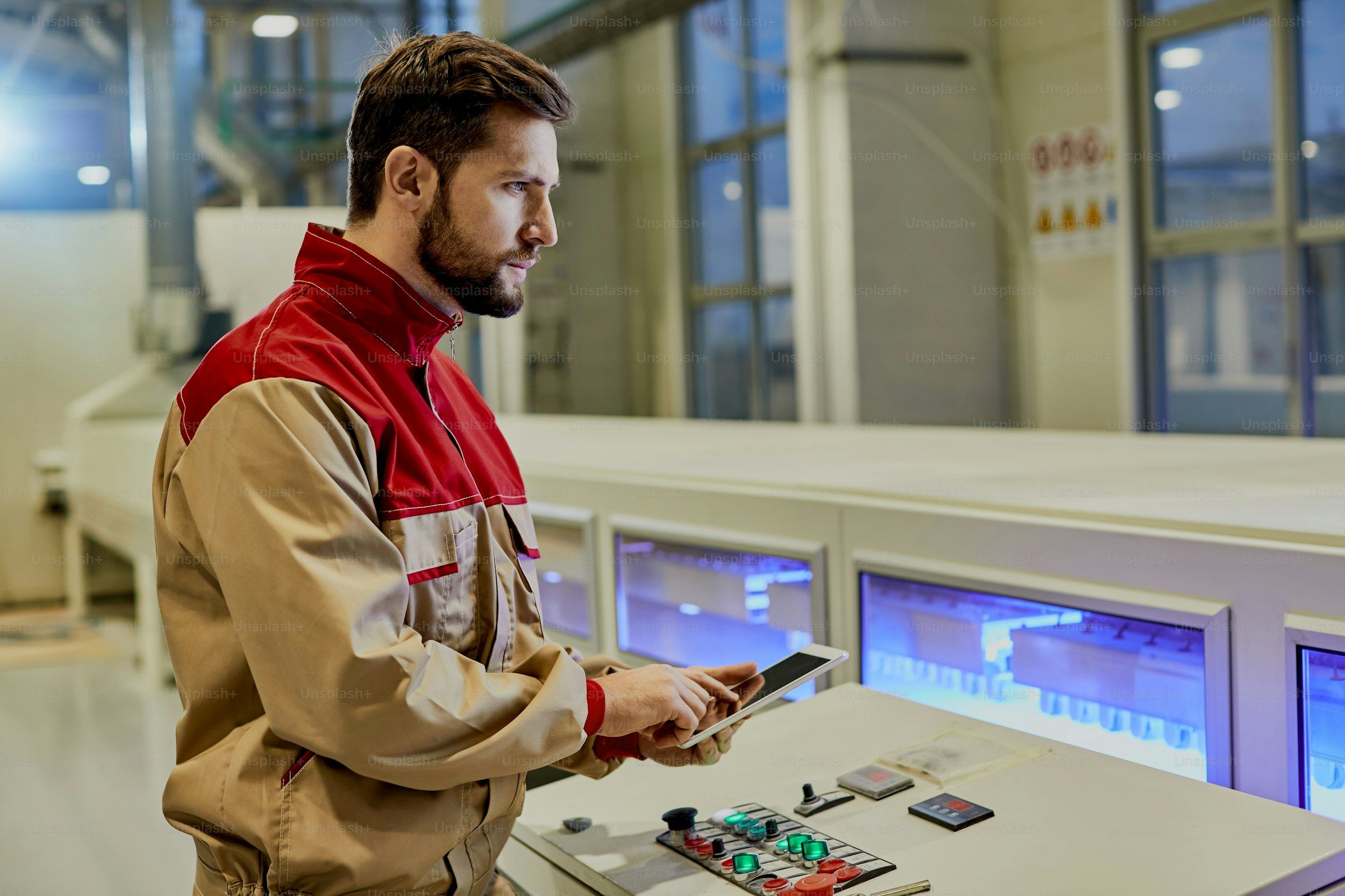 OEE software: how to pick a tool that actually moves the needle