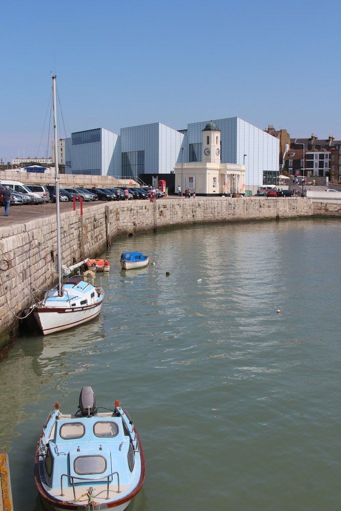 Margate Harbour Arm with the Turner Contemporary building on the seafront