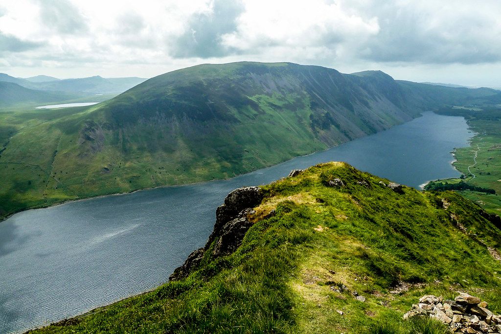 Illgill Head ridge rising above Wastwater lake in the Lake District