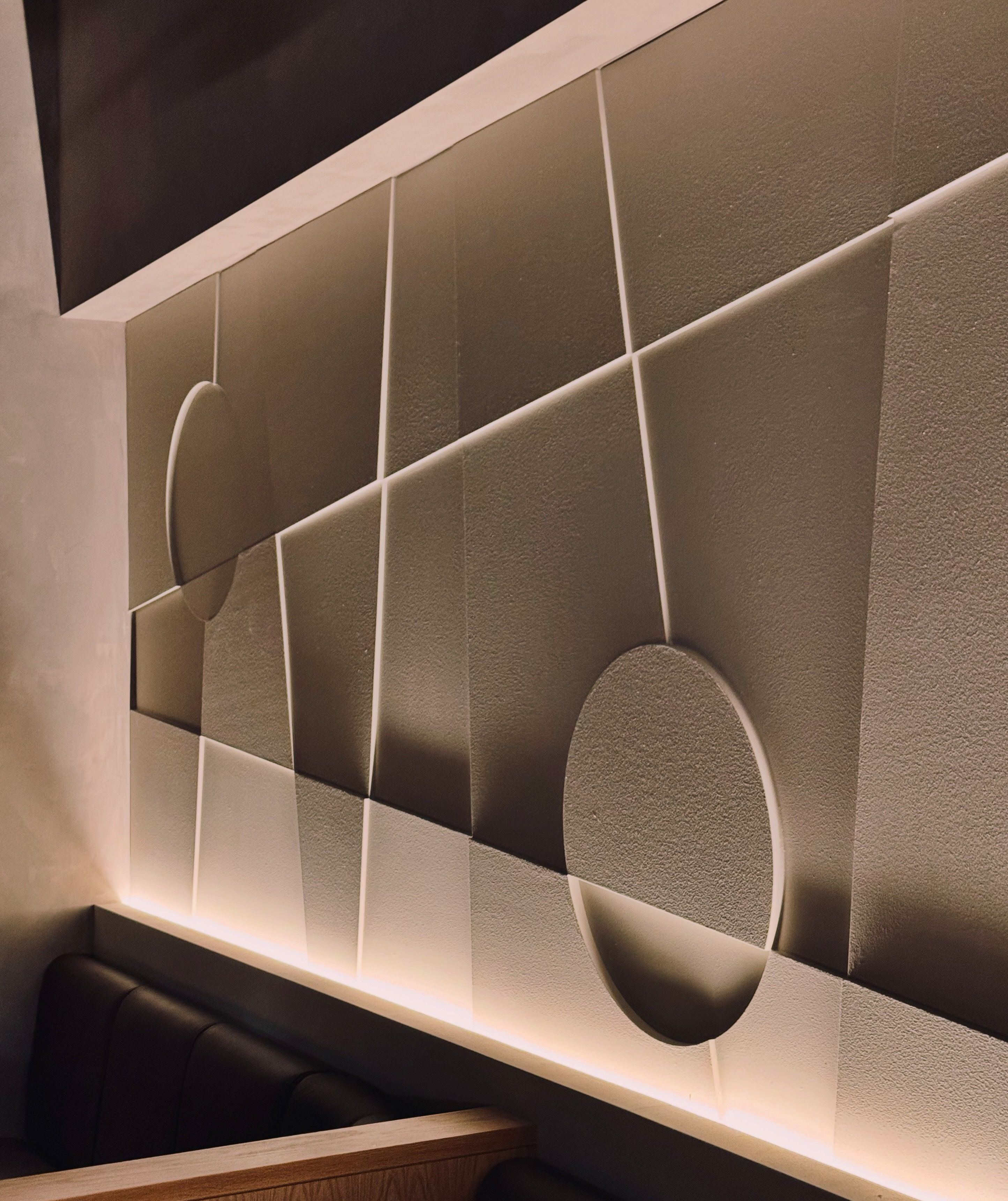 Sticks'n'Sushi Glasgow restaurant wall