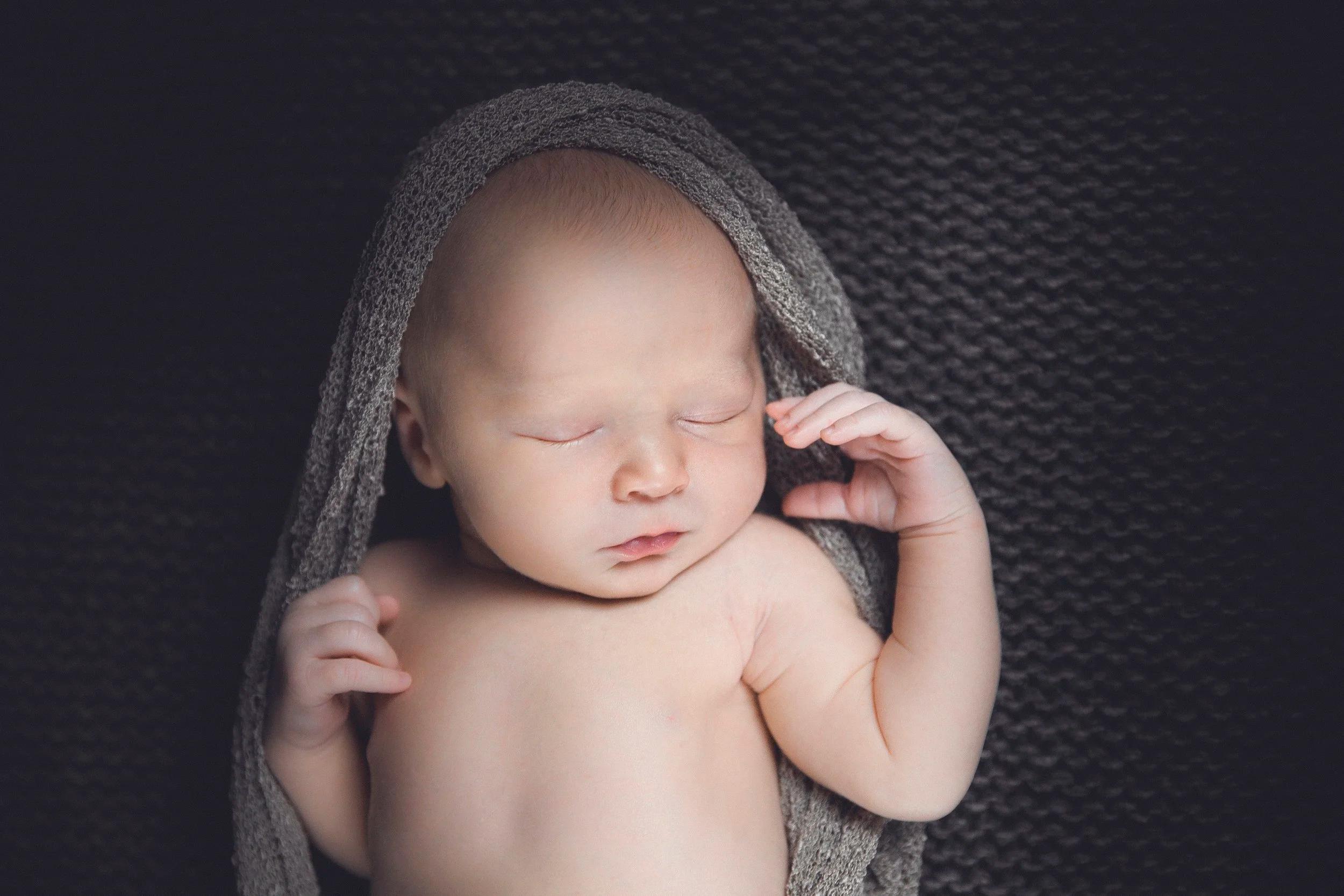 LITTLE ONES & NEWBORN PHOTOGRAPHY image 8