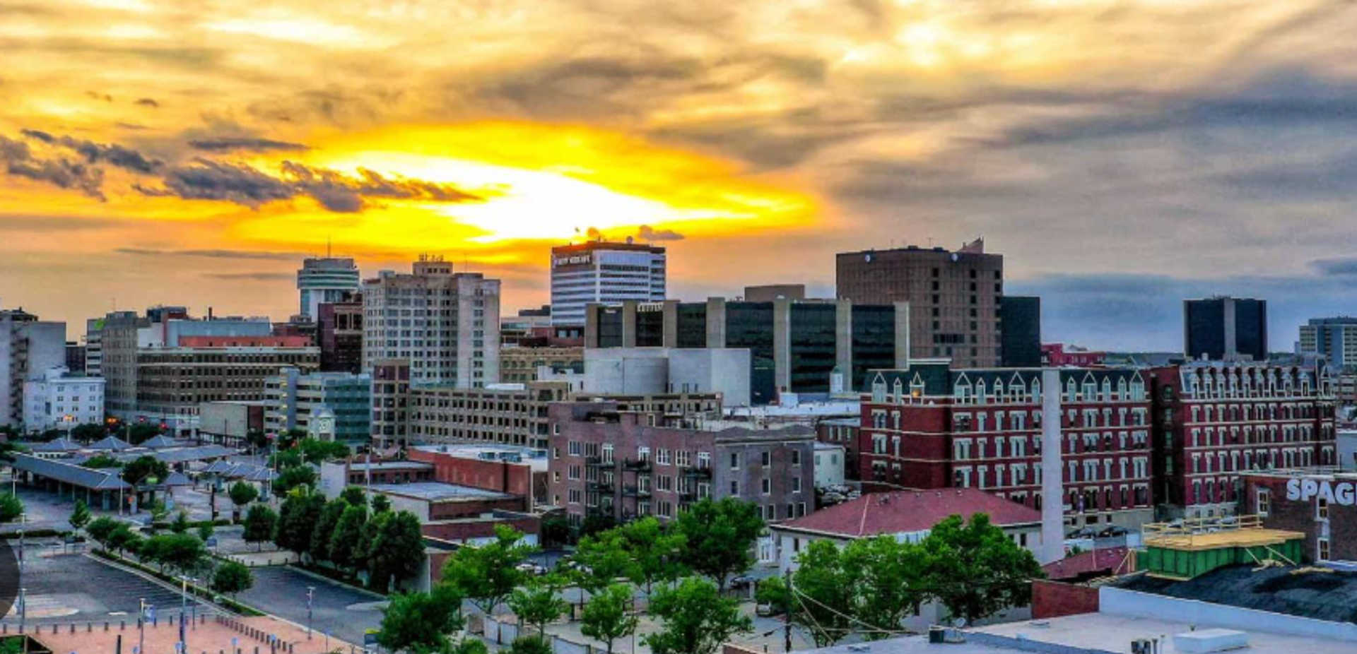 Wichita, KS skyline at dusk