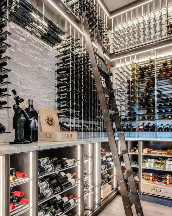 Vineyard Wine Cellars