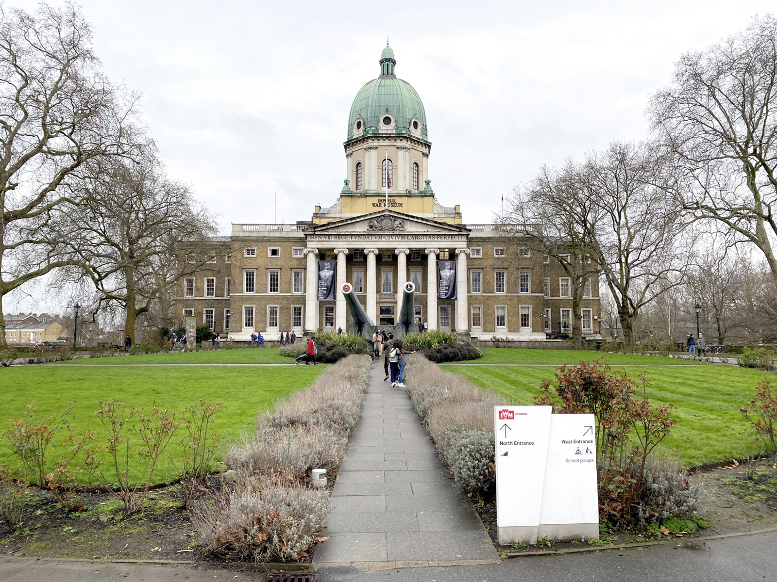 The exterior of the Imperial War Museum