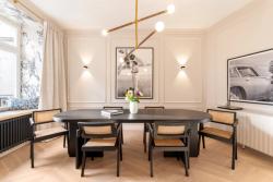 Missing alternative text