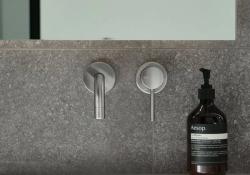 Missing alternative text