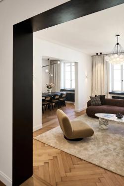 Missing alternative text