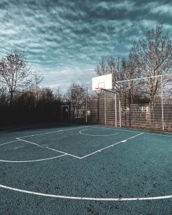 Missing alternative text