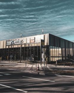 Missing alternative text