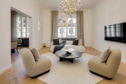 Missing alternative text