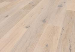 Missing alternative text