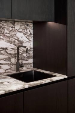 Missing alternative text