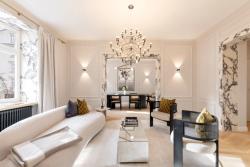 Missing alternative text