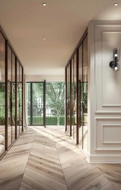 Missing alternative text