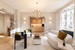 Missing alternative text