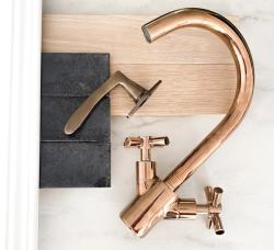 Missing alternative text