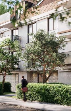 Missing alternative text