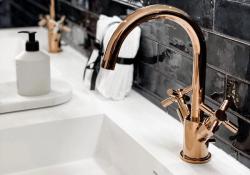 Missing alternative text