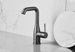 Missing alternative text