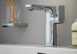 Missing alternative text