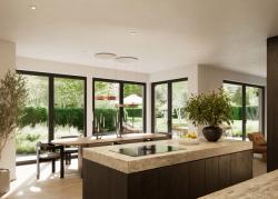 Missing alternative text