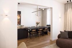 Missing alternative text